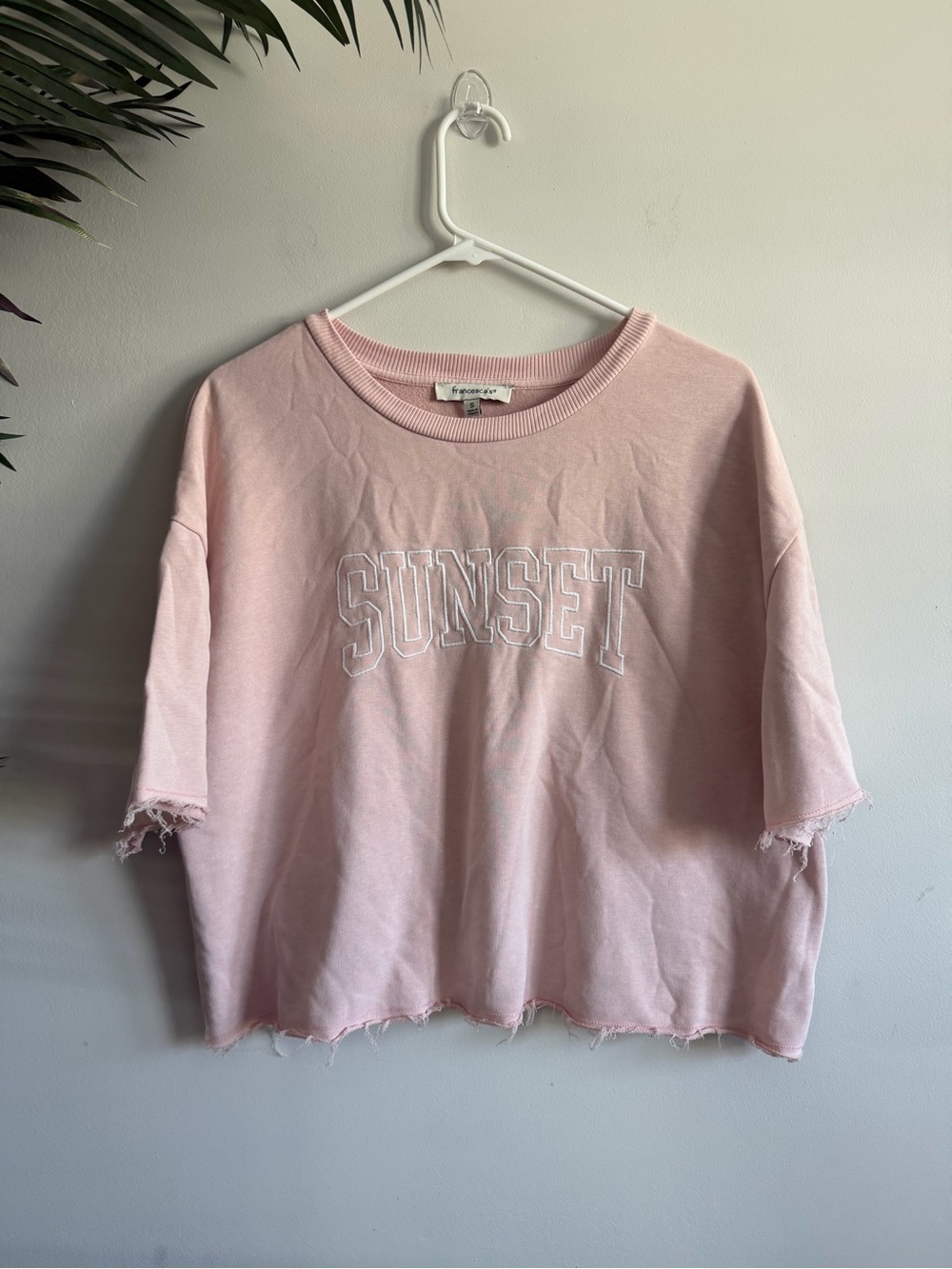 Francesca's Collections Light Pink 'SUNSET' Cropped Sweatshirt